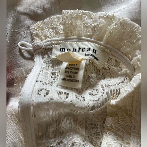 Monteau Ivory Lace Top - Picture 3 of 8